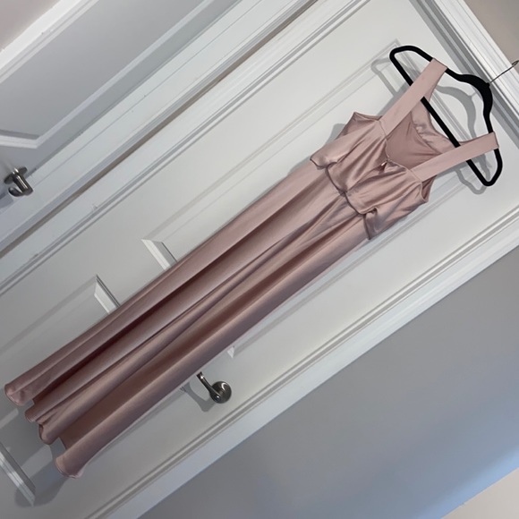 Calvin Klein Gown color: blush size: 4 - Picture 4 of 6